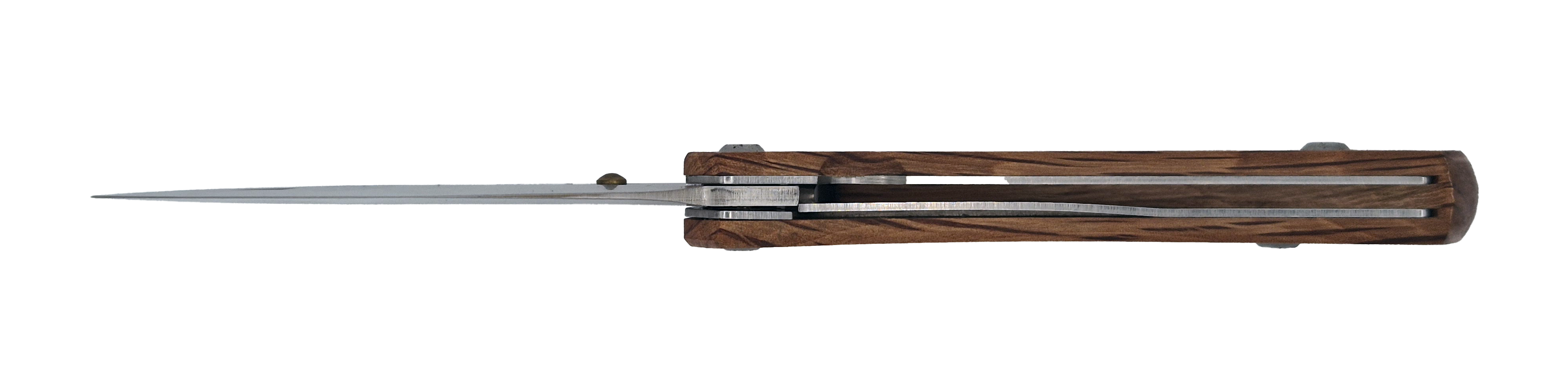 Couteau pliant Fjord – lame Carbonox ultra-tranchante 90mm – manche chêne vert – fabriqué en France - vue dessous.