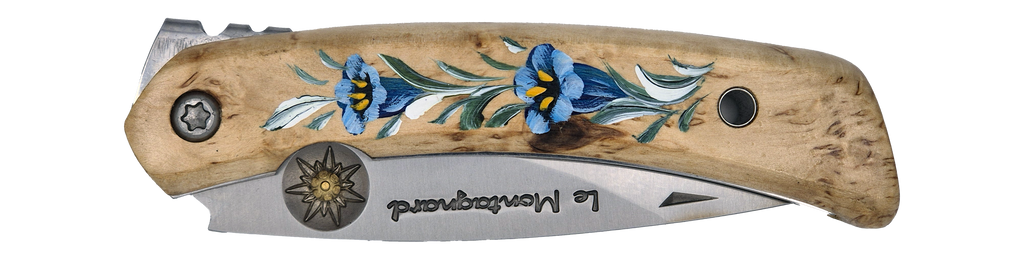 Couteau pliant Le Montagnard – lame Carbonox 90mm gravure edelweiss – manche bois boueau nordique gentiane – fabriqué en France - Vue plié.