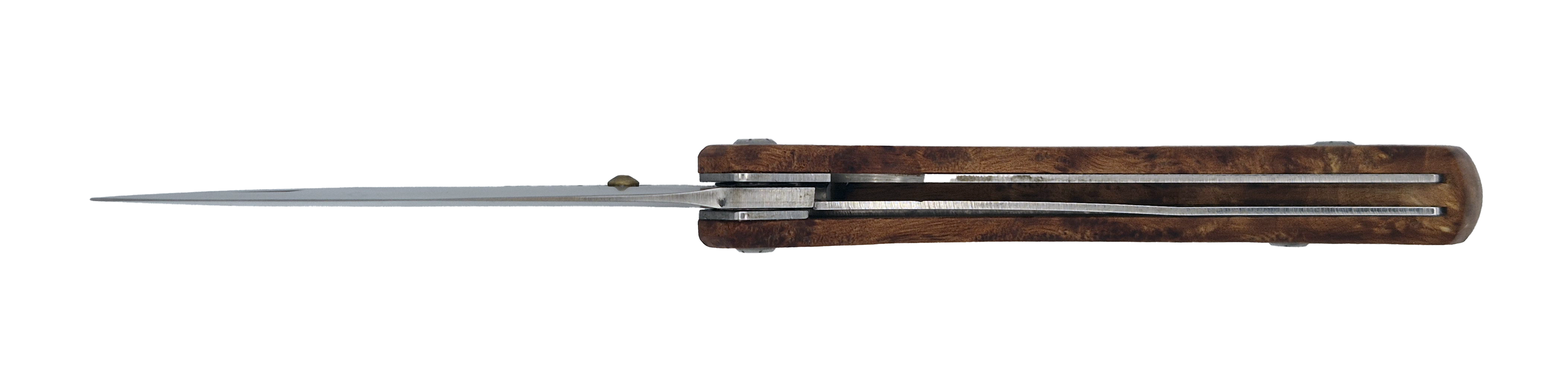 Couteau pliant Taïga – lame Carbonox ultra-tranchante 90mm – manche loupe de thuya – fabriqué en France - vue dessous.